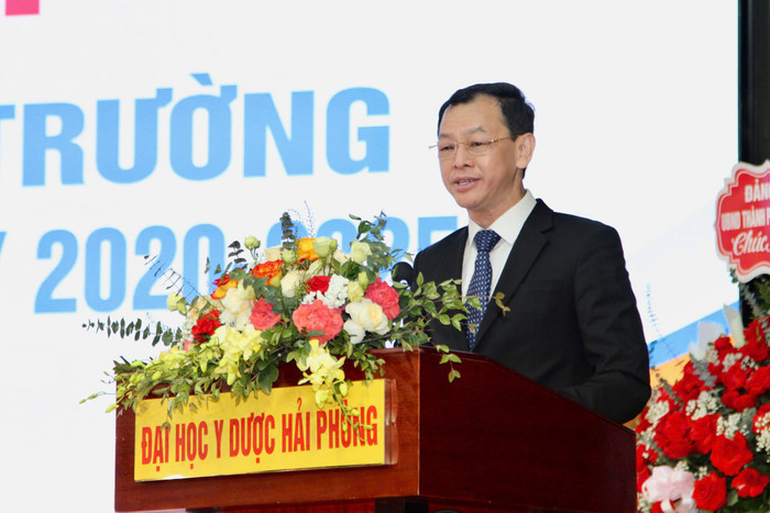 Tiến sĩ Nguyễn Tri Thức - Thứ trưởng Bộ Y tế phát biểu giao nhiệm vụ tại Hội nghị (Ảnh: NH) thu-truong-bo-y-te.jpg