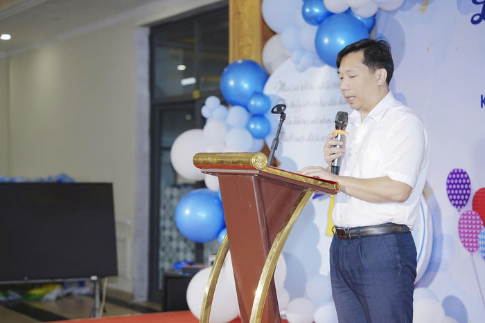 Thầy Đinh Quốc Tuấn - Hiệu trưởng Trường Trung học phổ thông Bình Liêu (thị trấn Bình Liêu, tỉnh Quảng Ninh). Ảnh: website nhà trường thpt-qn-1.jpg
