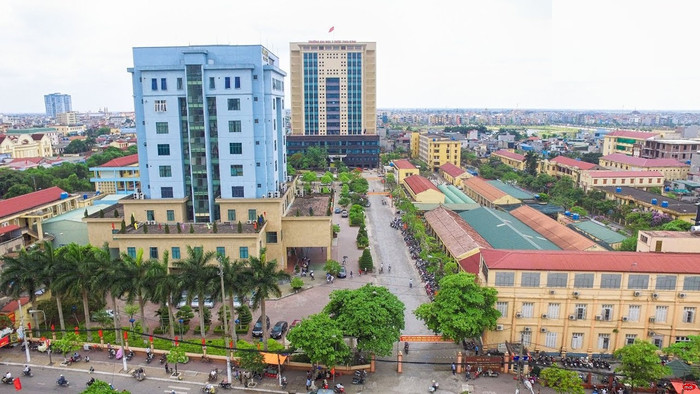 Trường Đại học Y Dược Thái Bình tọa lạc tại số 373, Lý Bôn, phường Trần Lãm, tỉnh Hưng Yên. Ảnh: website nhà trường maxresdefault-2.jpg