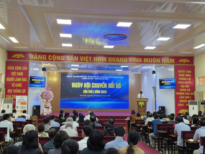 Quang cảnh hội thảo chuyển đổi số của phường Phù Liễn, thành phố Hải Phòng (Ảnh: LT) hoi-thao-phu-lien-5.jpg