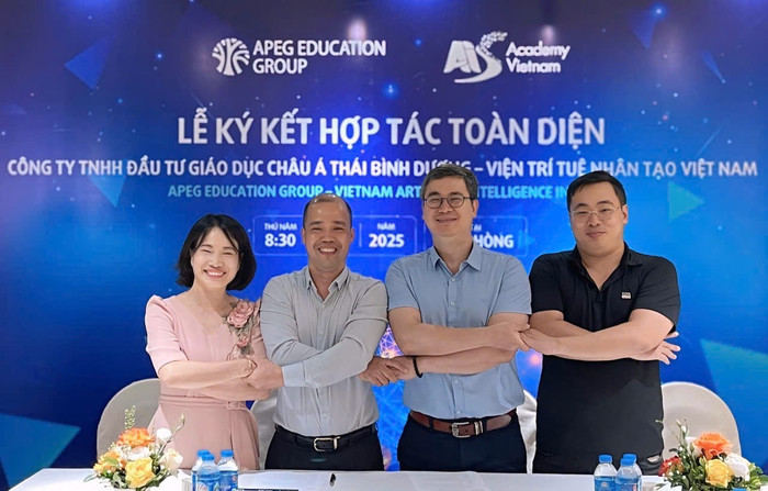 Công ty APEG ký kết hợp tác với Viện Trí tuệ nhân tạo Việt Nam để phát triển chương trình đào tạo AI, STEAM cho học sinh tại thành phố Hải Phòng. Ảnh: LT img-20250809-205720.jpg