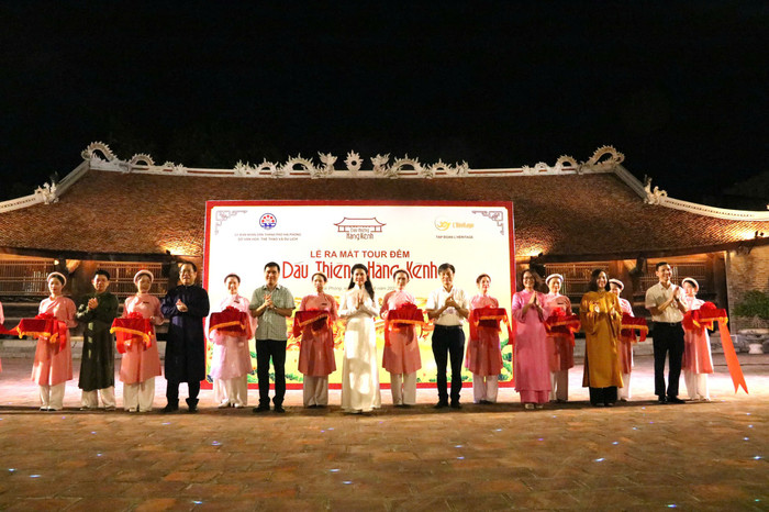 Hải Phòng ra mắt Tour du lịch đêm đầu tiên “Dấu thiêng Hàng Kênh”. Ảnh: MN tour-hang-kenh-1.jpg
