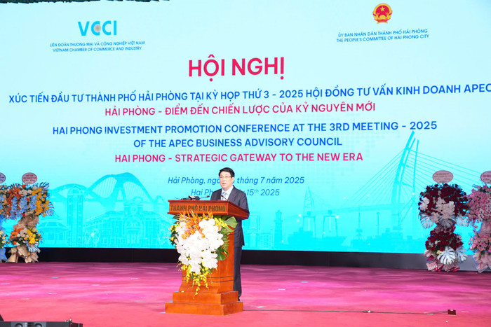 Chủ tịch nước Lương Cường ghi nhận và biểu dương những thành tựu phát triển vượt bậc của Hải Phòng trong thời gian qua. 225e6ed4e325557b0c34.jpg