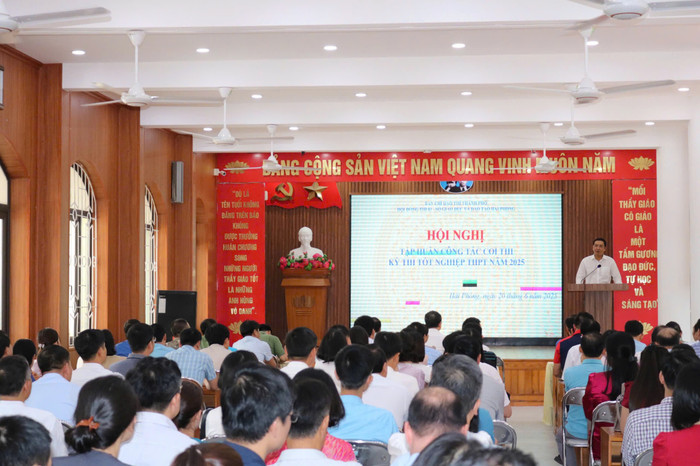 Với tinh thần nghiêm túc, trách nhiệm và sự chuẩn bị kỹ lưỡng, ngành Giáo dục Hải Phòng quyết tâm tổ chức kỳ thi an toàn, khách quan, đúng quy chế (Ảnh: Minh Ngọc) 897e65ab08a6bff8e6b7.jpg
