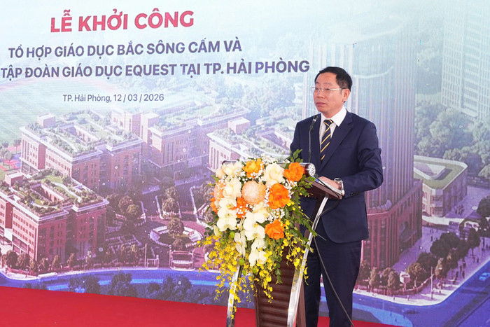 Ông Vũ Tiến Phụng, Ủy viên Ban Thường vụ Thành ủy, Phó Chủ tịch Ủy ban nhân dân thành phố Hải Phòng phát biểu tại sự kiện.