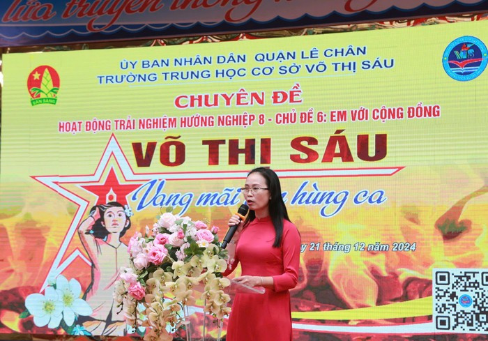 Cô giáo Phạm Thị Mai Loan – Phó Hiệu trưởng Trường Trung học cơ sở Võ Thị Sáu. Ảnhh: LT day-2buoi-4.jpg