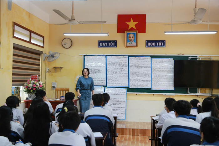 Học sinh trường Trung học phổ thông Lê Quý Đôn tích cực ôn luyện chuẩn bị cho kỳ thi tốt nghiệp trung học phổ thông năm 2025 (Ảnh: LT) on-thi-thpt-2025-2.jpg