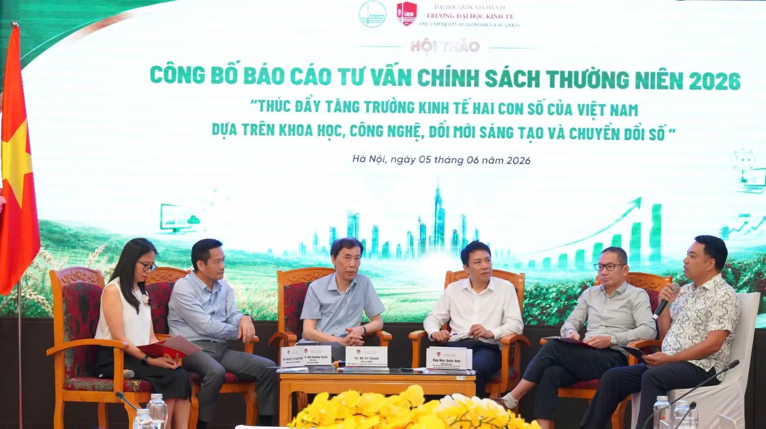 Trường Đại học Kinh tế - Đại học Quốc gia Hà Nội tổ chức công bố Báo cáo Tư vấn chính sách thường niên 2026. Ảnh: website nhà trường.