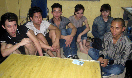 Các đối tượng bị bắt giữ. Ảnh: Hà An. Các đối tượng bị bắt giữ. Ảnh: Hà An.