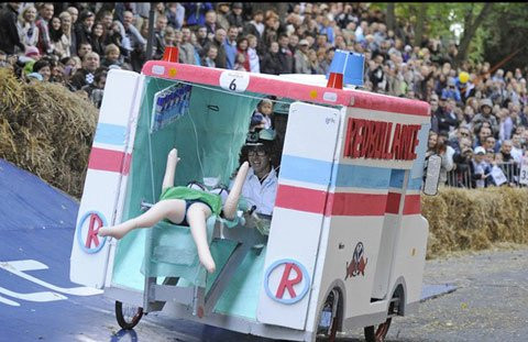 Theo website chính thức, cuộc đua mang tên Red Bull Soapbox Race này là một cuộc thi đấu dành cho những tay đua nghiệp dư, nhằm khơi gợi và thúc đẩy tính sáng tạo và sự cạnh tranh vui vẻ, không đề cập đến tốc độ. Theo website chính thức, cuộc đua mang tên Red Bull Soapbox Race này là một cuộc thi đấu dành cho những tay đua nghiệp dư, nhằm khơi gợi và thúc đẩy tính sáng tạo và sự cạnh tranh vui vẻ, không đề cập đến tốc độ.