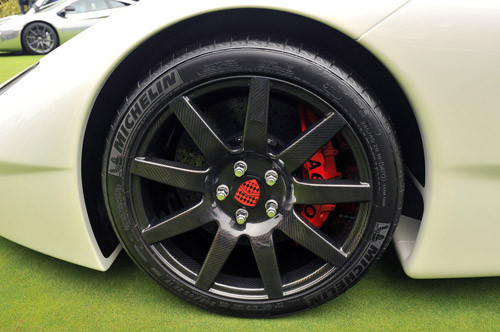 Cho đến thời điểm hiện tại, mức giá hơn 1 triệu USD và SSC đưa ra đã đủ hấp dẫn nhiều “đại gia” chịu chơi để mang về garage của mình một trong những siêu xe “khủng” nhất thế giới với mức giá chưa bằng một nửa so với Bugatti Veyron Supersport (2,4 triệu USD). Cho đến thời điểm hiện tại, mức giá hơn 1 triệu USD và SSC đưa ra đã đủ hấp dẫn nhiều “đại gia” chịu chơi để mang về garage của mình một trong những siêu xe “khủng” nhất thế giới với mức giá chưa bằng một nửa so với Bugatti Veyron Supersport (2,4 triệu USD).