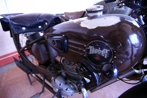 Chiếc xe được ông Nguyễn Văn Sang quê Sài Gòn mua tại Đà Lạt vào năm 1951.