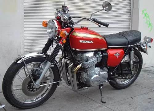 Honda đã mang đến một cuộc cách mạng mới. Dòng xe 4 xi-lanh của họ gần như không cần đại tu, đặc biệt là mức giá hết sức hợp lý so với các dòng xe của Triumph và Harley-Davidson. Có thể nói, CB750 là chiếc xe máy quan trọng nhất của kỷ nguyên hiện đại, một thứ mà người dùng chưa bao giờ dám mơ ở thời điểm trước năm 1969.