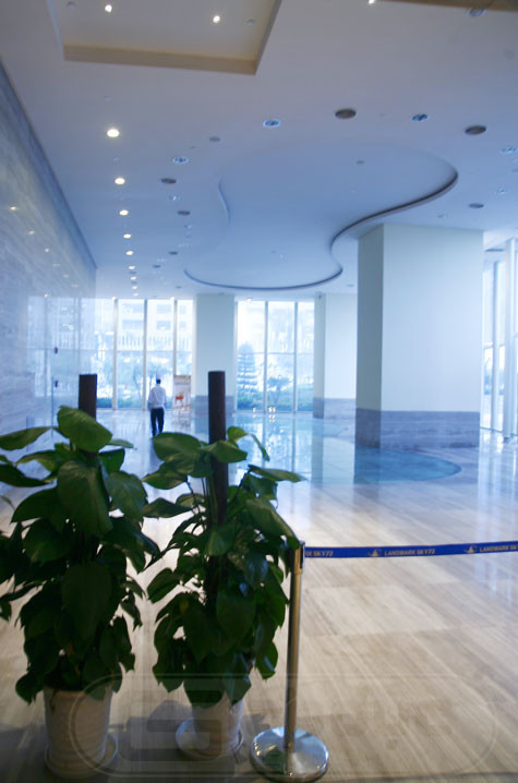 Những họa tiết, trang trí rất bắt mắt tại tầng trệt.