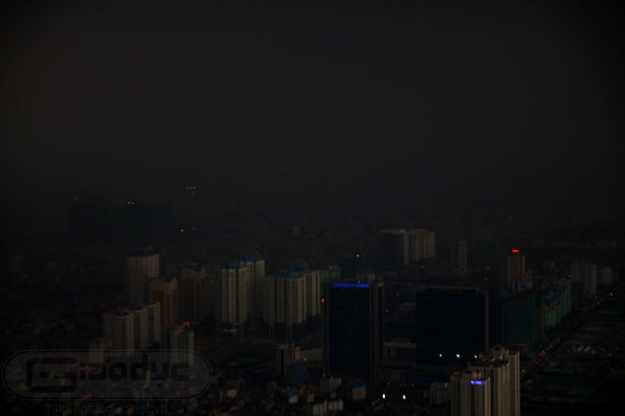 Bầu trời đen kịt