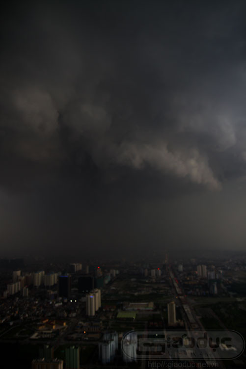 Và bắt đầu gây mưa rào trên diện rộng,