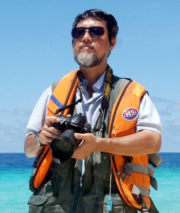 NS nhiếp ảnh Vũ Anh Tuấn - tác giả của những tác phẩm trong triển lãm "Cảm xúc Trường Sa" (Ảnh nhân vật cung cấp) NS nhiếp ảnh Vũ Anh Tuấn - tác giả của những tác phẩm trong triển lãm "Cảm xúc Trường Sa" (Ảnh nhân vật cung cấp)