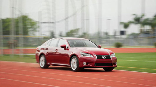 6. Tính trước việc thoát ra khỏi đường cao tốc và chuyển dần sang làn đường bên phía lối thoát. Đừng dừng lại giữa đường hay lùi xe nếu bạn đi quá lối thoát. Cách tốt nhất là chạy thẳng và quay đầu xe ở lối thoát tiếp theo. Chúc các bạn lái xe an toàn! 6. Tính trước việc thoát ra khỏi đường cao tốc và chuyển dần sang làn đường bên phía lối thoát. Đừng dừng lại giữa đường hay lùi xe nếu bạn đi quá lối thoát. Cách tốt nhất là chạy thẳng và quay đầu xe ở lối thoát tiếp theo. Chúc các bạn lái xe an toàn!