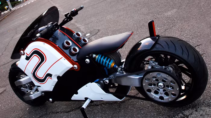 ZecOO được thiết kế với ngoại hình mềm mại, càng trước kiểu kép lệch về bên trái và càng sau là kiểu đơn.