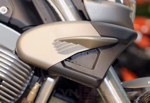 Hốc hút gió của chiếc siêu môtô. Hốc hút gió của chiếc siêu môtô.