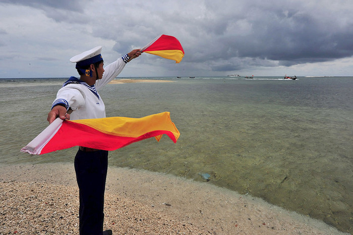 "Lộng gió Trường Sa" "Lộng gió Trường Sa"
