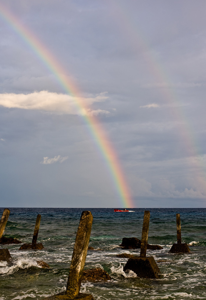 "Sắc cầu vồng" "Sắc cầu vồng"