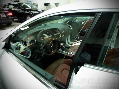 Mức giá của A5 Sportback vẫn chưa được công bố, dự kiến mẫu xe này sẽ có mặt trên thị trường từ ngày 16/4 tới.