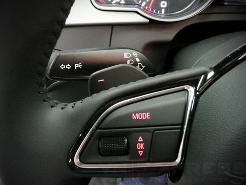 Thiết kế âm thanh cũng góp phần quan trọng đối với thành công của một mẫu xe. Cái tên Audi được lấy từ chính từ Latin “Audi” có nghĩa là “Nghe” hay “Lắng nghe”, vì vậy những chiếc xe Audi đều được trang bị các thiết bị âm thanh đỉnh cao từ các hãng chế tạo hàng đầu thế giới như Bose hay Bang & Olufsen.