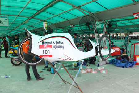 Một mẫu xe chế của đội Lạc Hồng, Đại học Bách khoa Đà Nẵng.