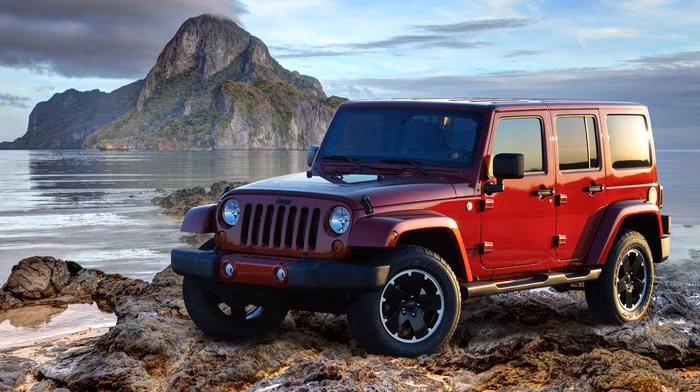 Những chiếc xe của Jeep xưa nay sở hữu phong cách rất đặc trưng và mạnh mẽ. Wrangler cũng vậy, nó luôn tạo nên sự khác biệt so với những chiếc xe khác bởi thiết kế vuông vức, hầm hố, đơn giản và đặc biệt là cặp đèn pha dạng tròn theo truyền thống của Jeep. Những chiếc xe của Jeep xưa nay sở hữu phong cách rất đặc trưng và mạnh mẽ. Wrangler cũng vậy, nó luôn tạo nên sự khác biệt so với những chiếc xe khác bởi thiết kế vuông vức, hầm hố, đơn giản và đặc biệt là cặp đèn pha dạng tròn theo truyền thống của Jeep.