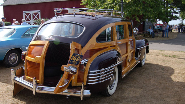 Chrysler Town & Country. Chrysler Town & Country.