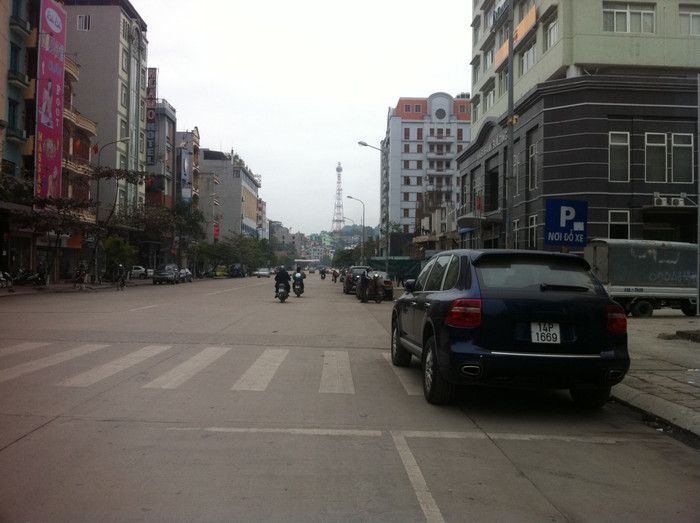 Porsche cayenne 14P-1669