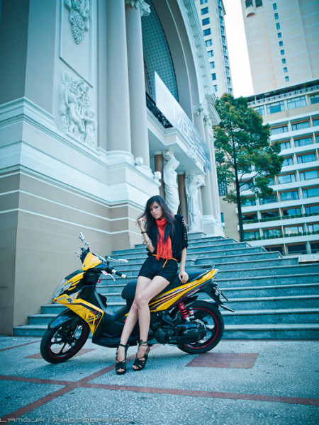 Để đáp ứng nhu cầu đi lại đa dạng của nhiều khách hàng đồng thời tạo nên đẳng cấp và niềm kiêu hãnh cho mỗi người điều khiển, công ty Yamaha Motor Việt Nam đã nghiên cứu và cho ra đời sản phẩm hoàn toàn mới với sự kế thừa những thiết kế sang trọng và đẳng cấp của dòng Nouvo LX. Để đáp ứng nhu cầu đi lại đa dạng của nhiều khách hàng đồng thời tạo nên đẳng cấp và niềm kiêu hãnh cho mỗi người điều khiển, công ty Yamaha Motor Việt Nam đã nghiên cứu và cho ra đời sản phẩm hoàn toàn mới với sự kế thừa những thiết kế sang trọng và đẳng cấp của dòng Nouvo LX.