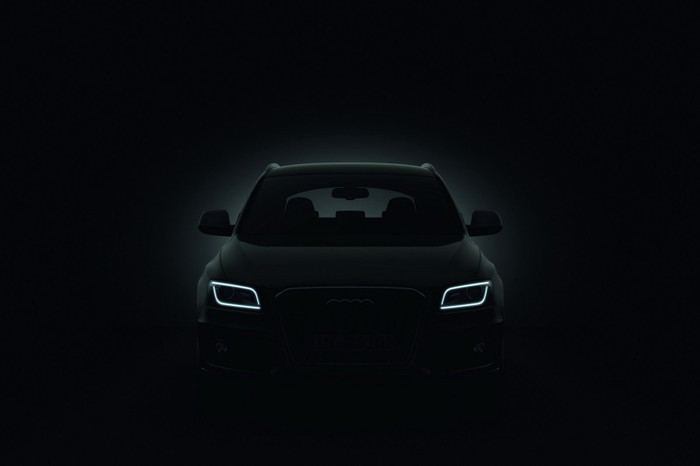 Ngắm nhìn sự thay đổi linh hoạt của đèn xe.