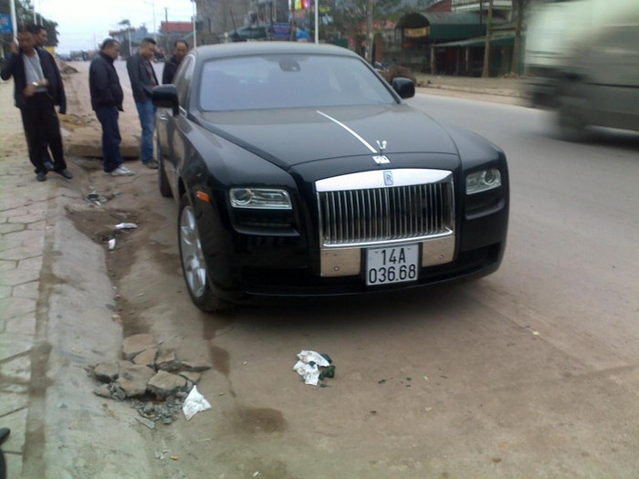 Rolls-Royce Ghost: 14A-03668