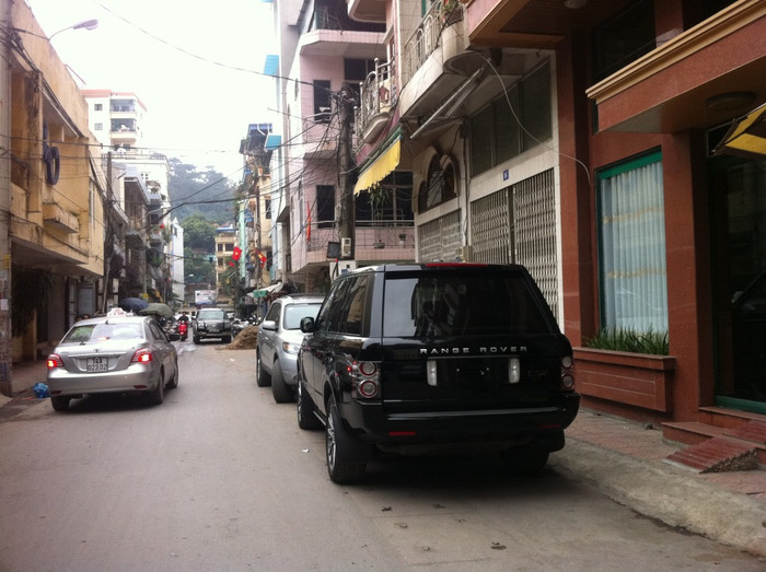 Range Rover Autobiography Black chưa biển số