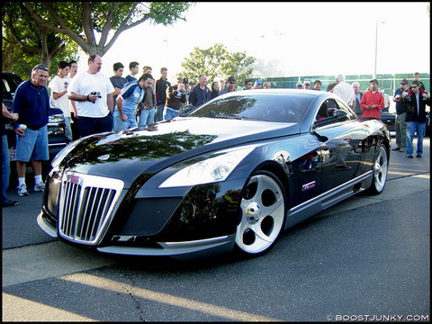 Với mức giá gây “sốc” như vậy, đây quả thực là chiếc xe đáng mơ ước dành riêng cho giới siêu giàu như những tài phiệt thứ thiệt. Người ta thường ít biết đến những chiếc Maybach bởi vì mọi model của nó đều thuộc dòng xe cao cấp. Với mức giá gây “sốc” như vậy, đây quả thực là chiếc xe đáng mơ ước dành riêng cho giới siêu giàu như những tài phiệt thứ thiệt. Người ta thường ít biết đến những chiếc Maybach bởi vì mọi model của nó đều thuộc dòng xe cao cấp.