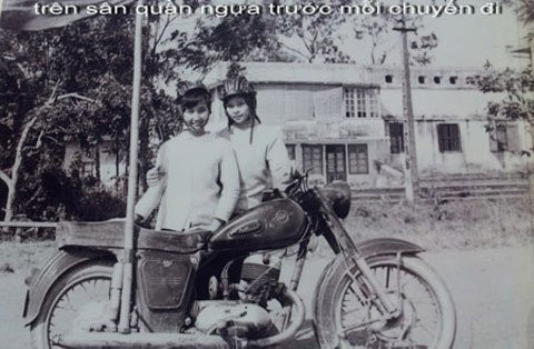 Các thiếu nữ mê xe rất cá tính và ấn tượng Các thiếu nữ mê xe rất cá tính và ấn tượng