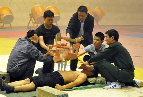 Phần trình diễn khí công của các đơn vị thuộc Học viện Cảnh sát. Phần trình diễn khí công của các đơn vị thuộc Học viện Cảnh sát.