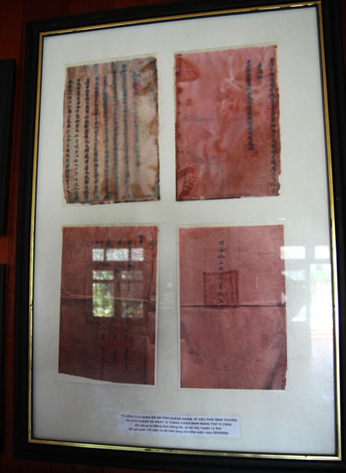 Những đội Hoàng Sa, Bắc Hải ra xứ trường Sa khai thác hải vật, canh giữ chủ quyền đều được các chúa nhà Nguyễn ban dụ,