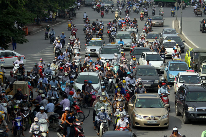 Nhiều điểm giao thông đã xảy ra xung đột giữa các luồng xe. Nhiều điểm giao thông đã xảy ra xung đột giữa các luồng xe.