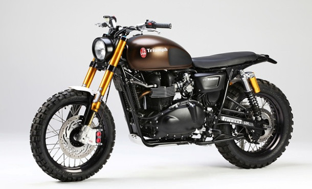 Việc độ lại Triumph Scrambler không hề dễ dàng bởi phiên bản gốc có phần khá rườm rà. Để trông thanh lịch hơn Tridays đã phải thay đổi hệ thống ống xả, lốp xe được thay với phù hợp với địa hình hiểm trở trơn trượt hơn. Việc độ lại Triumph Scrambler không hề dễ dàng bởi phiên bản gốc có phần khá rườm rà. Để trông thanh lịch hơn Tridays đã phải thay đổi hệ thống ống xả, lốp xe được thay với phù hợp với địa hình hiểm trở trơn trượt hơn.