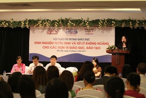 Bà Phạm Thái Hà - Tổng Giám đốc Hệ thống đào tạo Lập trình viên Quốc tế BachKhoa-Aptech Bà Phạm Thái Hà - Tổng Giám đốc Hệ thống đào tạo Lập trình viên Quốc tế BachKhoa-Aptech