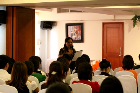 Sau khi các diễn giả trình bày các bản tham luận của mình, Hội thảo đã diễn ra với phần giao lưu giữa khách mời với các diễn giả. Sau khi các diễn giả trình bày các bản tham luận của mình, Hội thảo đã diễn ra với phần giao lưu giữa khách mời với các diễn giả.