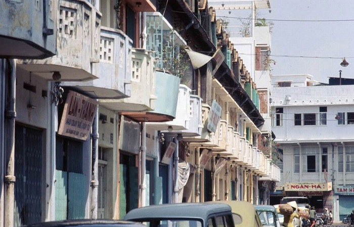 Một góc phố sang trọng. XEM THÊM =>> Hình ảnh Việt Nam CHÙM ẢNH: TRƯỜNG SA - MỘT PHẦN CỦA TỔ QUỐC CHÙM ẢNH: BỘ ẢNH CỰC HIẾM TOÀN CẢNH TRƯỜNG SA TỪ TRỰC THĂNG AI CHƯA ĐẾN TRƯỜNG SA, CẦN XEM 31 TẤM HÌNH NÀY CÔNG BỐ NHỮNG HÌNH ẢNH "KHÔNG THỂ KÌM NỔI" VỀ TRƯỜNG SA Một góc phố sang trọng. XEM THÊM =>> Hình ảnh Việt Nam CHÙM ẢNH: TRƯỜNG SA - MỘT PHẦN CỦA TỔ QUỐC CHÙM ẢNH: BỘ ẢNH CỰC HIẾM TOÀN CẢNH TRƯỜNG SA TỪ TRỰC THĂNG AI CHƯA ĐẾN TRƯỜNG SA, CẦN XEM 31 TẤM HÌNH NÀY CÔNG BỐ NHỮNG HÌNH ẢNH "KHÔNG THỂ KÌM NỔI" VỀ TRƯỜNG SA