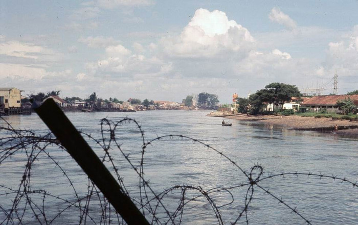 Quang cảnh nhìn từ dưới cầu Chữ Y. XEM THÊM =>> Hình ảnh Việt Nam CHÙM ẢNH: TRƯỜNG SA - MỘT PHẦN CỦA TỔ QUỐC CHÙM ẢNH: BỘ ẢNH CỰC HIẾM TOÀN CẢNH TRƯỜNG SA TỪ TRỰC THĂNG AI CHƯA ĐẾN TRƯỜNG SA, CẦN XEM 31 TẤM HÌNH NÀY CÔNG BỐ NHỮNG HÌNH ẢNH "KHÔNG THỂ KÌM NỔI" VỀ TRƯỜNG SA Quang cảnh nhìn từ dưới cầu Chữ Y. XEM THÊM =>> Hình ảnh Việt Nam CHÙM ẢNH: TRƯỜNG SA - MỘT PHẦN CỦA TỔ QUỐC CHÙM ẢNH: BỘ ẢNH CỰC HIẾM TOÀN CẢNH TRƯỜNG SA TỪ TRỰC THĂNG AI CHƯA ĐẾN TRƯỜNG SA, CẦN XEM 31 TẤM HÌNH NÀY CÔNG BỐ NHỮNG HÌNH ẢNH "KHÔNG THỂ KÌM NỔI" VỀ TRƯỜNG SA