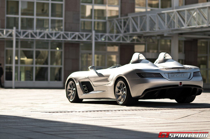 SLR Stirling Moss cũng là mẫu xe đánh dấu sự kết thúc mối quan hệ hợp tác của Mercedes Benz và SLR McLaren.