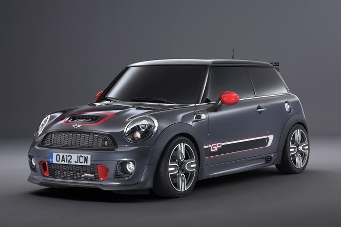 Theo nguồn tin đưa ra, John Cooper Works GP 2013 là chiếc xe nhanh nhất trong lịch sử của Mini bởi nó chỉ cần đúng 8 phút 23 giây để hoàn thành một vòng đua Nurburgring Nordschleife (khoảng hơn 20 km), nhanh hơn 19 giây so với John Cooper Works GP thế hệ trước. Theo nguồn tin đưa ra, John Cooper Works GP 2013 là chiếc xe nhanh nhất trong lịch sử của Mini bởi nó chỉ cần đúng 8 phút 23 giây để hoàn thành một vòng đua Nurburgring Nordschleife (khoảng hơn 20 km), nhanh hơn 19 giây so với John Cooper Works GP thế hệ trước.