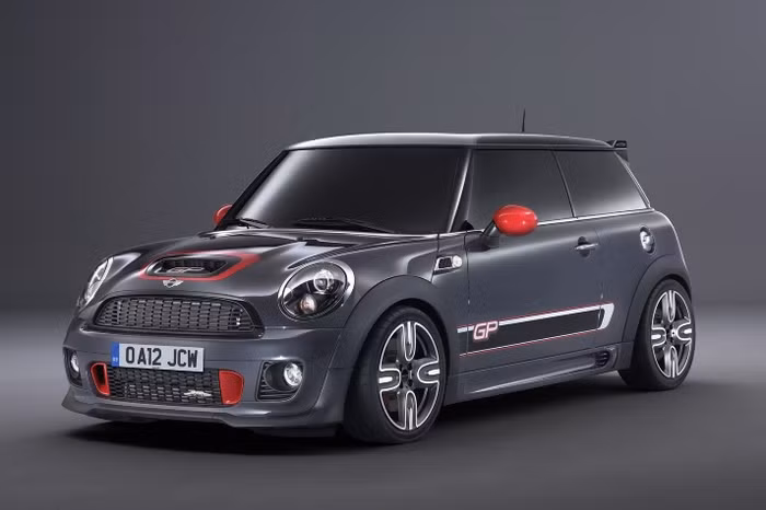 Theo nguồn tin đưa ra, John Cooper Works GP 2013 là chiếc xe nhanh nhất trong lịch sử của Mini bởi nó chỉ cần đúng 8 phút 23 giây để hoàn thành một vòng đua Nurburgring Nordschleife (khoảng hơn 20 km), nhanh hơn 19 giây so với John Cooper Works GP thế hệ trước. Theo nguồn tin đưa ra, John Cooper Works GP 2013 là chiếc xe nhanh nhất trong lịch sử của Mini bởi nó chỉ cần đúng 8 phút 23 giây để hoàn thành một vòng đua Nurburgring Nordschleife (khoảng hơn 20 km), nhanh hơn 19 giây so với John Cooper Works GP thế hệ trước.