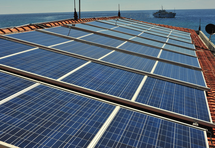 "Năng lượng sạch" "Năng lượng sạch"